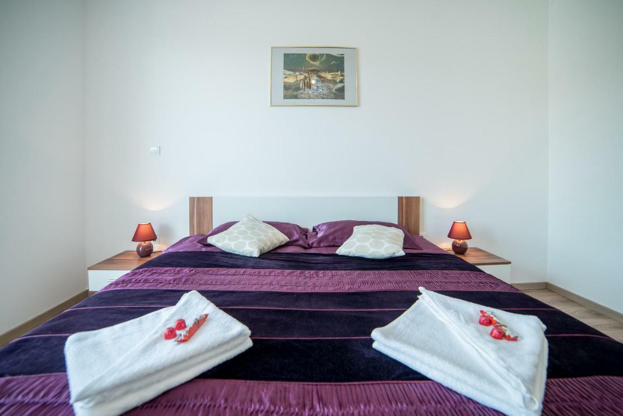 De Luxe Apartment Mediteran 1**** Zaton  Esterno foto