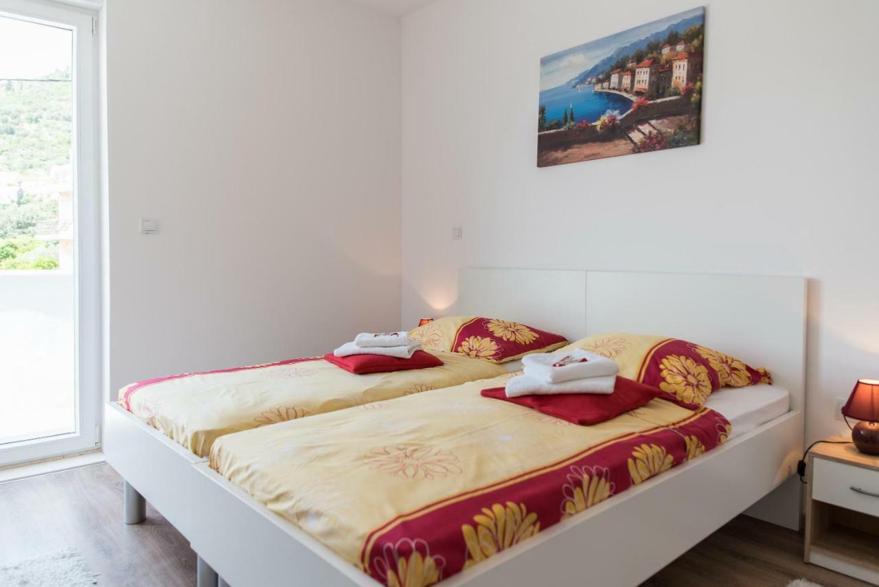 De Luxe Apartment Mediteran 1**** Zaton  Esterno foto